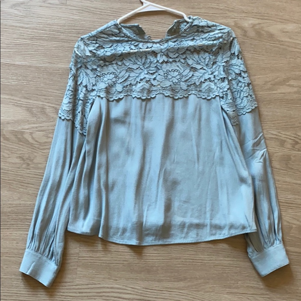 H & M floral blouse blue size small 2